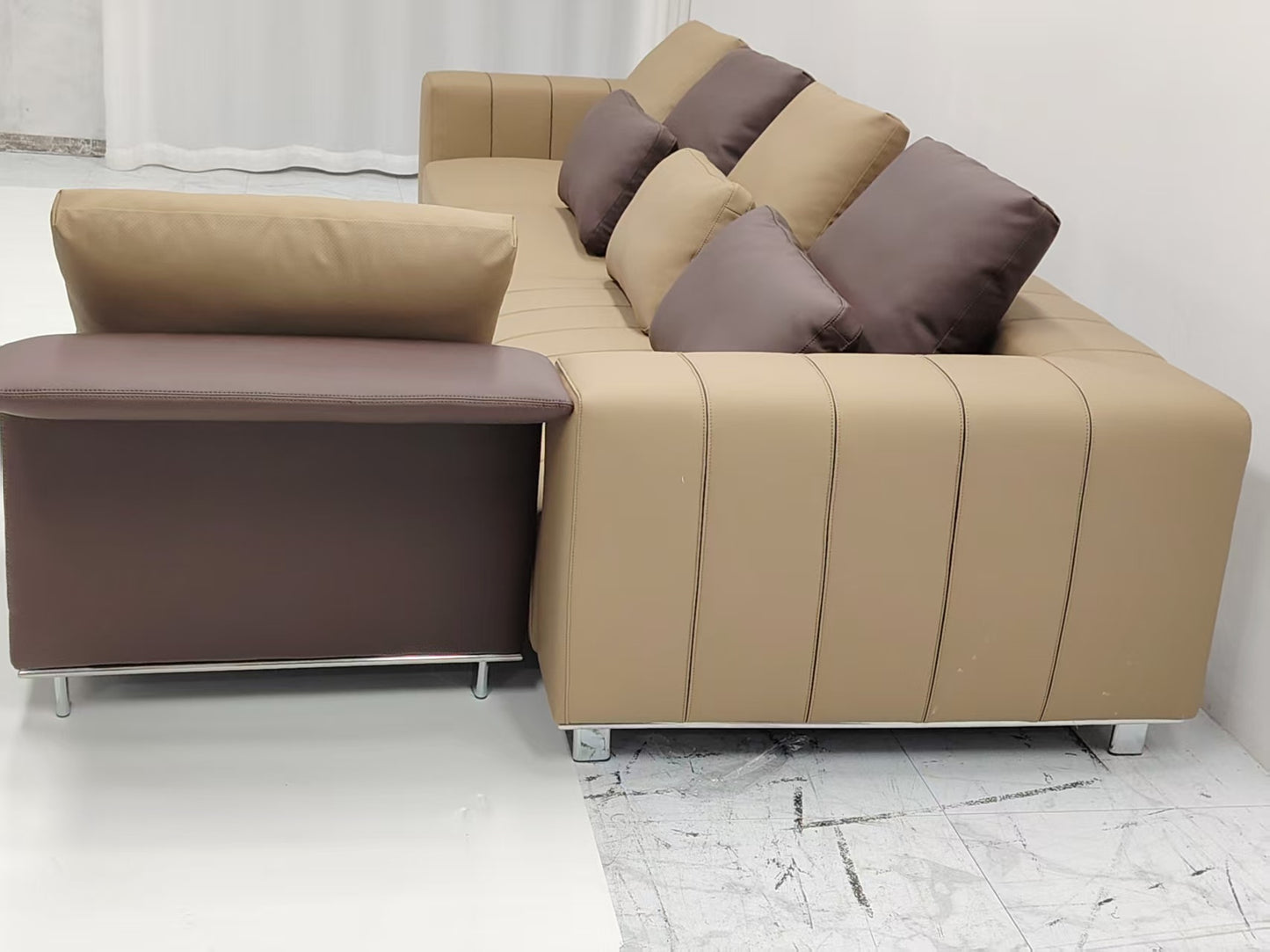 Premium Leather Sofa – Built for Comfort, Strength & Timeless Style