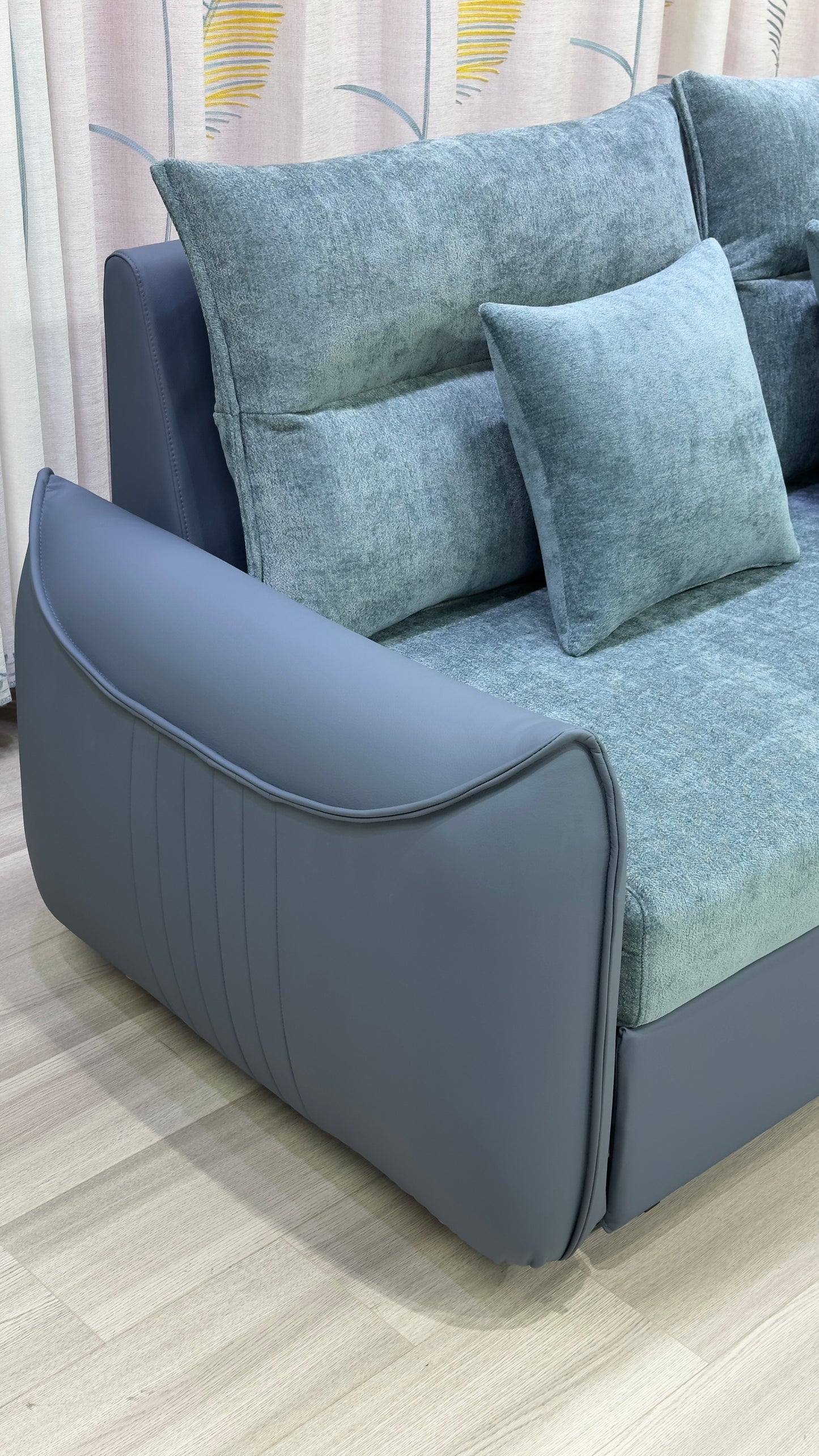 LunaFlex Sofa Bed