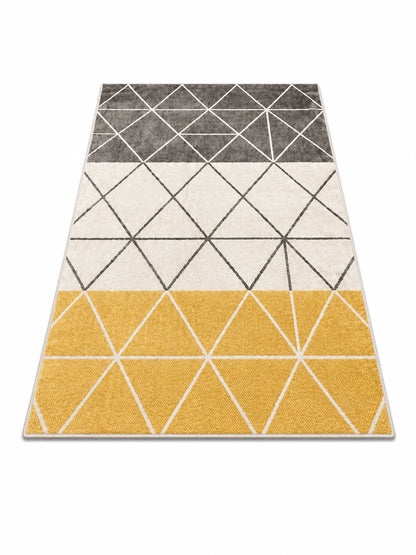 Modern Designer Carpet – 1.6m × 2.3m (AUD 79)